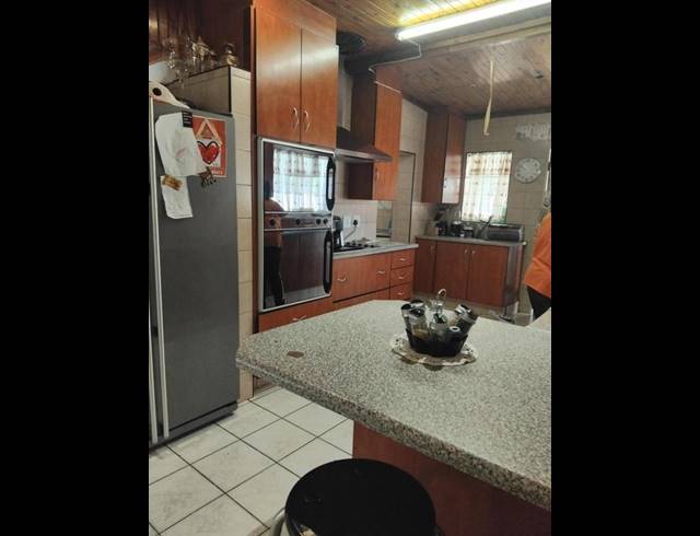 3 BEDROOM HOUSE FOR SALE IN PRETORIA WEST